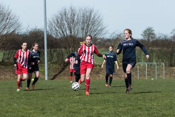 Bild 86 - C-Juniorinnen TSV Zarpen - TuS Tensfeld : Ergebnis: 2:1